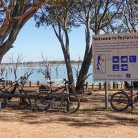 Taylors Lake, waiting for lunch